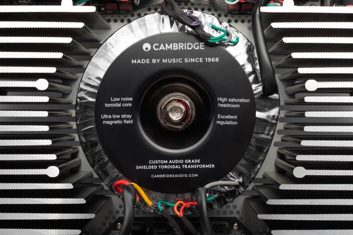 фото Інтегральний підсилювач Cambridge Audio EXA100 Luna Grey 3